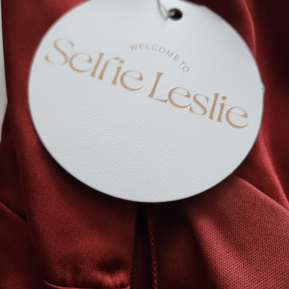 Sold Selfie LeslieMariesa Plunging Neckline Dress Red - Picture 12 of 12